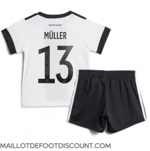 Maillot de football Réplique Allemagne Thomas Muller #13 Domicile Enfant Mondial 2022 Manche Courte (+ Pantalon court)
