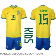 Maillot de football Réplique Brésil Fabinho #15 Domicile Enfant Mondial 2022 Manche Courte (+ Pantalon court)