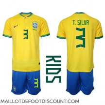 Maillot de football Réplique Brésil Thiago Silva #3 Domicile Enfant Mondial 2022 Manche Courte (+ Pantalon court)