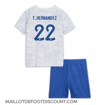 Maillot de football Réplique France Theo Hernandez #22 Extérieur Enfant Mondial 2022 Manche Courte (+ Pantalon court)