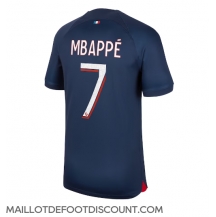 Maillot de football Réplique Paris Saint-Germain Kylian Mbappe #7 Domicile 2023-24 Manche Courte