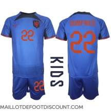 Maillot de football Réplique Pays-Bas Denzel Dumfries #22 Extérieur Enfant Mondial 2022 Manche Courte (+ Pantalon court)