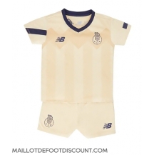 Maillot de football Réplique Porto Extérieur Enfant 2023-24 Manche Courte (+ Pantalon court)