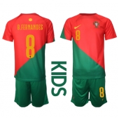 Maillot de football Réplique le Portugal Bruno Fernandes #8 Domicile Enfant Mondial 2022 Manche Courte (+ Pantalon court)