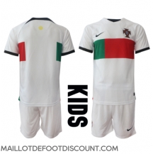 Maillot de football Réplique le Portugal Extérieur Enfant Mondial 2022 Manche Courte (+ Pantalon court)