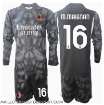 Maillot de football Réplique AC Milan Mike Maignan #16 Gardien de but Domicile Enfant 2024-25 Manche Longue (+ Pantalon court)