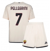 Maillot de football Réplique AS Roma Lorenzo Pellegrini #7 Extérieur Enfant 2023-24 Manche Courte (+ Pantalon court)