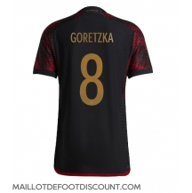 Maillot de football Réplique Allemagne Leon Goretzka #8 Extérieur Mondial 2022 Manche Courte