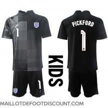 Maillot de football Réplique Angleterre Jordan Pickford #1 Gardien de but Domicile Enfant Mondial 2022 Manche Courte (+ Pantalon court)