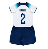 Maillot de football Réplique Angleterre Kyle Walker #2 Domicile Enfant Mondial 2022 Manche Courte (+ Pantalon court)