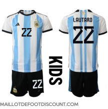 Maillot de football Réplique Argentine Lautaro Martinez #22 Domicile Enfant Mondial 2022 Manche Courte (+ Pantalon court)