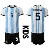 Maillot de football Réplique Argentine Leandro Paredes #5 Domicile Enfant Mondial 2022 Manche Courte (+ Pantalon court)