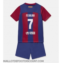 Maillot de football Réplique Barcelona Ferran Torres #7 Domicile Enfant 2023-24 Manche Courte (+ Pantalon court)