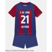 Maillot de football Réplique Barcelona Frenkie de Jong #21 Domicile Enfant 2023-24 Manche Courte (+ Pantalon court)