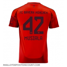 Maillot de football Réplique Bayern Munich Jamal Musiala #42 Domicile 2024-25 Manche Courte