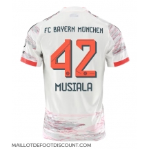 Maillot de football Réplique Bayern Munich Jamal Musiala #42 Extérieur 2025-26 Manche Courte
