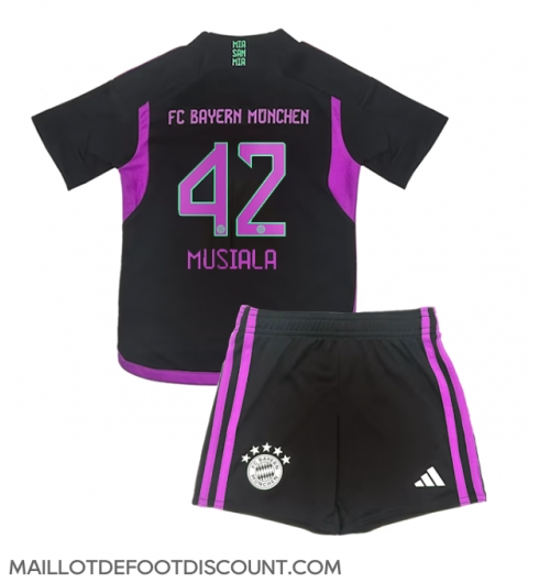 Maillot de football Réplique Bayern Munich Jamal Musiala #42 Extérieur Enfant 2023-24 Manche Courte (+ Pantalon court)