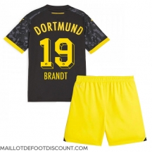 Maillot de football Réplique Borussia Dortmund Julian Brandt #19 Extérieur Enfant 2023-24 Manche Courte (+ Pantalon court)