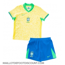 Maillot de football Réplique Brésil Domicile Enfant Copa America 2024 Manche Courte (+ Pantalon court)