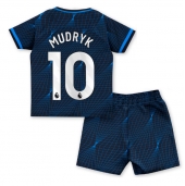 Maillot de football Réplique Chelsea Mykhailo Mudryk #10 Extérieur Enfant 2023-24 Manche Courte (+ Pantalon court)