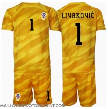 Maillot de football Réplique Croatie Dominik Livakovic #1 Gardien de but Domicile Enfant Europe 2024 Manche Courte (+ Pantalon court)