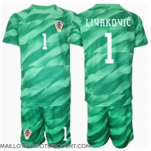 Maillot de football Réplique Croatie Dominik Livakovic #1 Gardien de but Extérieur Enfant Europe 2024 Manche Courte (+ Pantalon court)
