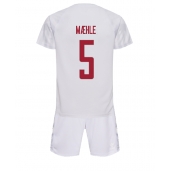Maillot de football Réplique Danemark Joakim Maehle #5 Extérieur Enfant Mondial 2022 Manche Courte (+ Pantalon court)