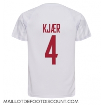 Maillot de football Réplique Danemark Simon Kjaer #4 Extérieur Mondial 2022 Manche Courte