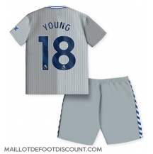 Maillot de football Réplique Everton Ashley Young #18 Troisième Enfant 2023-24 Manche Courte (+ Pantalon court)