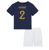 Maillot de football Réplique France Benjamin Pavard #2 Domicile Enfant Mondial 2022 Manche Courte (+ Pantalon court)