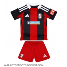 Maillot de football Réplique Fulham Extérieur Enfant 2024-25 Manche Courte (+ Pantalon court)