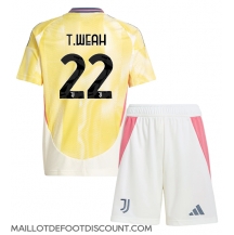 Maillot de football Réplique Juventus Timothy Weah #22 Extérieur Enfant 2024-25 Manche Courte (+ Pantalon court)