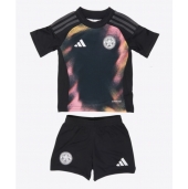 Maillot de football Réplique Leicester City Extérieur Enfant 2024-25 Manche Courte (+ Pantalon court)