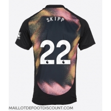 Maillot de football Réplique Leicester City Oliver Skipp #22 Extérieur 2024-25 Manche Courte