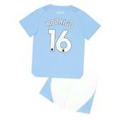 Maillot de football Réplique Manchester City Rodri Hernandez #16 Domicile Enfant 2023-24 Manche Courte (+ Pantalon court)