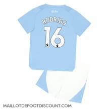Maillot de football Réplique Manchester City Rodri Hernandez #16 Domicile Enfant 2023-24 Manche Courte (+ Pantalon court)