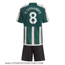 Maillot de football Réplique Manchester United Bruno Fernandes #8 Extérieur Enfant 2023-24 Manche Courte (+ Pantalon court)