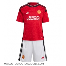 Maillot de football Réplique Manchester United Domicile Enfant 2023-24 Manche Courte (+ Pantalon court)