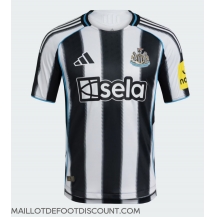 Maillot de football Réplique Newcastle United Domicile 2025-26 Manche Courte
