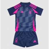 Maillot de football Réplique Nottingham Forest Extérieur Enfant 2024-25 Manche Courte (+ Pantalon court)