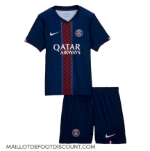 Maillot de football Réplique Paris Saint-Germain Domicile Enfant 2025-26 Manche Courte (+ Pantalon court)
