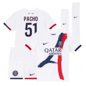 Maillot de football Réplique Paris Saint-Germain Willian Pacho #51 Extérieur Enfant 2024-25 Manche Courte (+ Pantalon court)