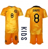 Maillot de football Réplique Pays-Bas Cody Gakpo #8 Domicile Enfant Mondial 2022 Manche Courte (+ Pantalon court)