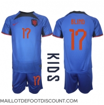 Maillot de football Réplique Pays-Bas Daley Blind #17 Extérieur Enfant Mondial 2022 Manche Courte (+ Pantalon court)