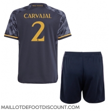 Maillot de football Réplique Real Madrid Daniel Carvajal #2 Extérieur Enfant 2023-24 Manche Courte (+ Pantalon court)