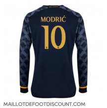 Maillot de football Réplique Real Madrid Luka Modric #10 Extérieur 2023-24 Manche Longue