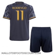 Maillot de football Réplique Real Madrid Rodrygo Goes #11 Extérieur Enfant 2023-24 Manche Courte (+ Pantalon court)