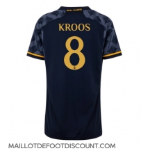 Maillot de football Réplique Real Madrid Toni Kroos #8 Extérieur Femme 2023-24 Manche Courte