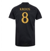 Maillot de football Réplique Real Madrid Toni Kroos #8 Troisième 2023-24 Manche Courte