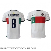 Maillot de football Réplique le Portugal Bruno Fernandes #8 Extérieur Mondial 2022 Manche Courte